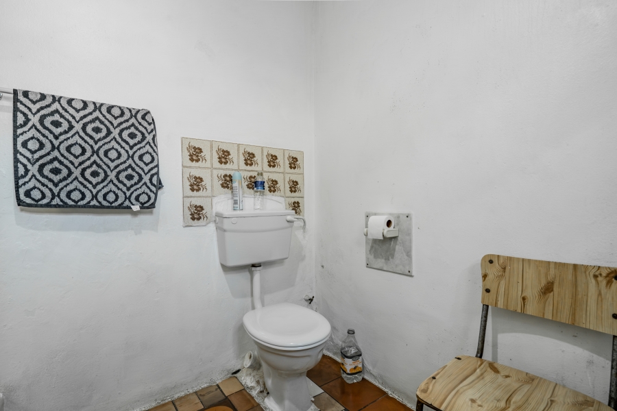 6 Bedroom Property for Sale in Woodstock Western Cape